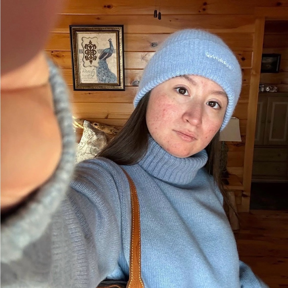 Baby blue beanie from Sporty & Rich 🩵